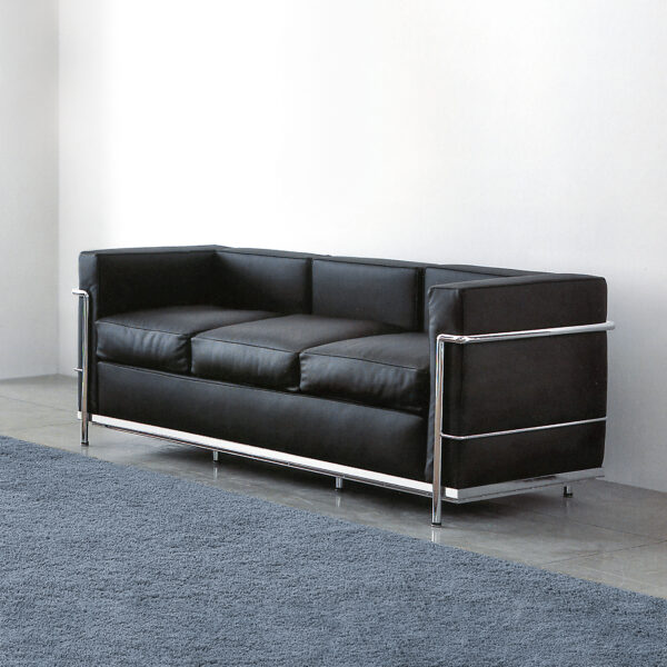 3 seater sofa lc2